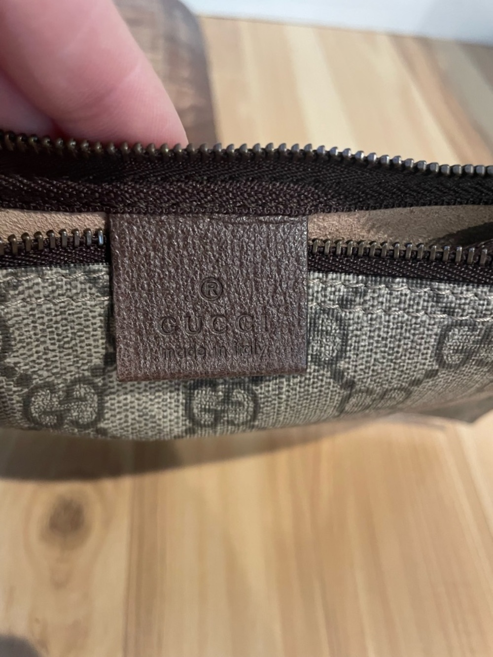 Gucci Beige and Brown GG Canvas Pouch with Gold Ring. NWOT Grab her! - Picture 3 of 6